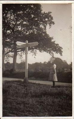 Cross Roads. Milstead - Sittingbourne c.1916