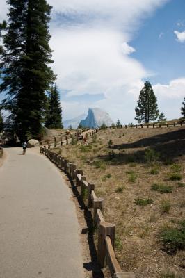 Approaching Glacier Point