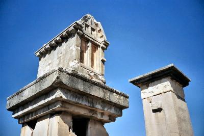Xanthos, Lycean tombs