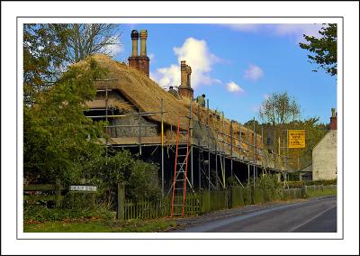 Longleat ~ thatchers at work