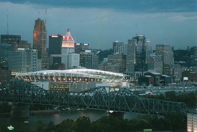 u49/nelsonjanet/medium/34857507.city_200304.jpg
