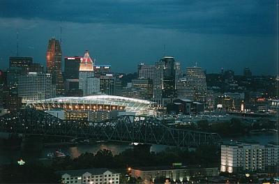 u49/nelsonjanet/medium/34857509.city_200306.jpg