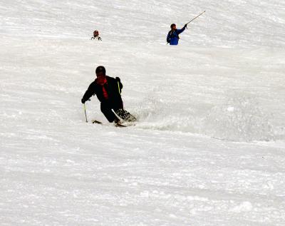 Dad skiing.jpg