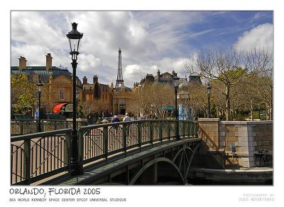 Bridge over La Seine river