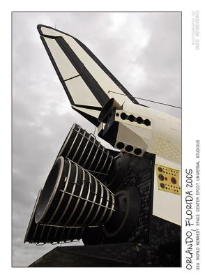 Space shuttle Explorer /rear view/