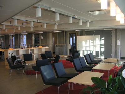 Lounge5.jpg