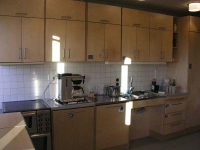 Kitchen3.jpg