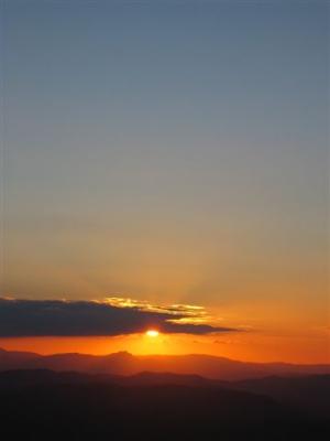 u49/rhalleyf/medium/36830845.Sunset.jpg