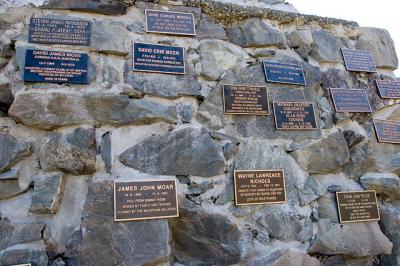 u49/sheila/medium/40956693.Memorialtoclimbersweb.jpg