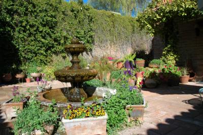 Hacienda del Desierto - Courtyard