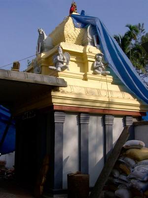 u49/svami/medium/37048248.Thiruvanjikkalam_Acharyas_sannadhi.jpg