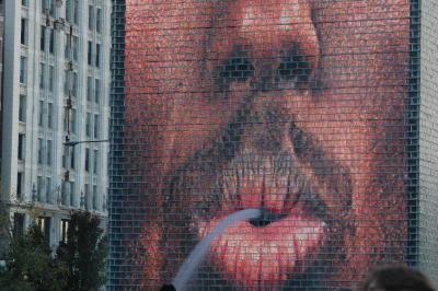 the face on the fountain