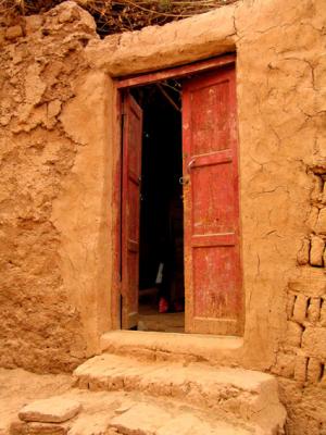 Tuyugou village door
