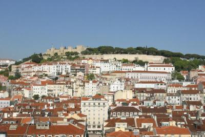 View up to the Castelo