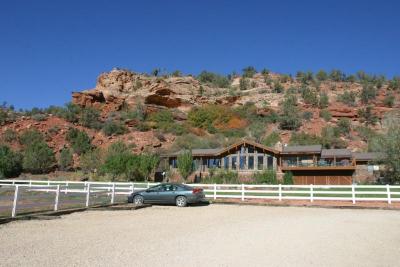 Visiting Best Friends animal sanctuary near Kanab