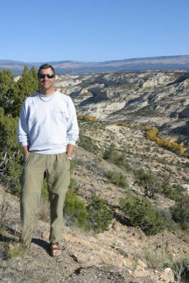 Driving along the hogback in Escalante