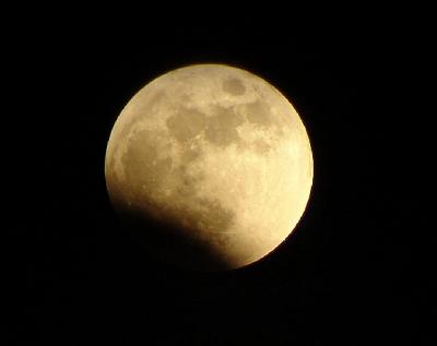 Lunar eclipse Oct. 27,2004