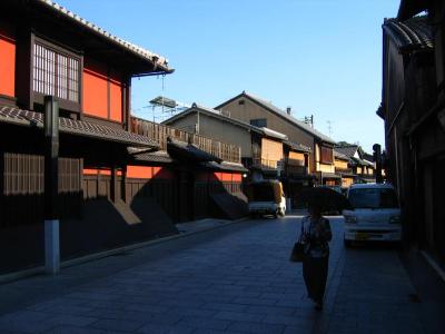 Hanami-kōji in Gion