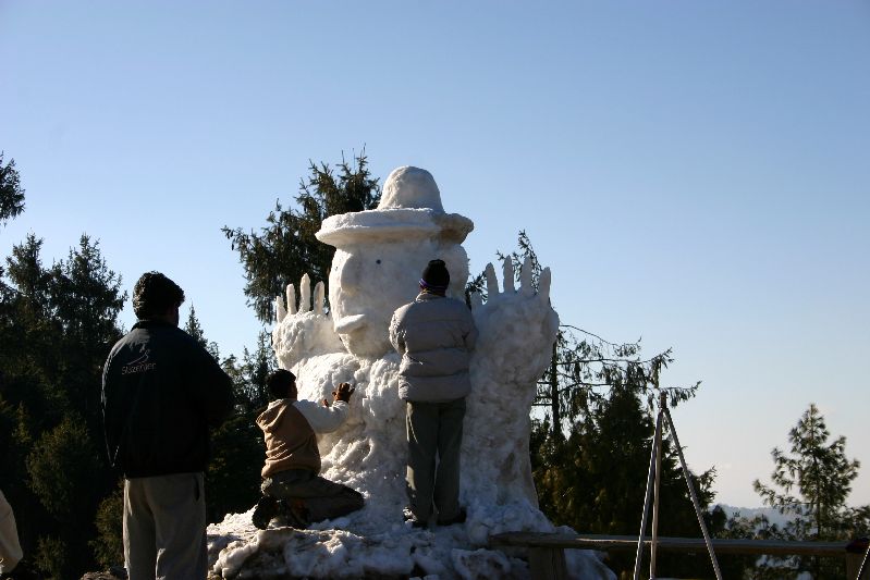 Snowmen at work, Kufri Peak, Himachal Pradesh