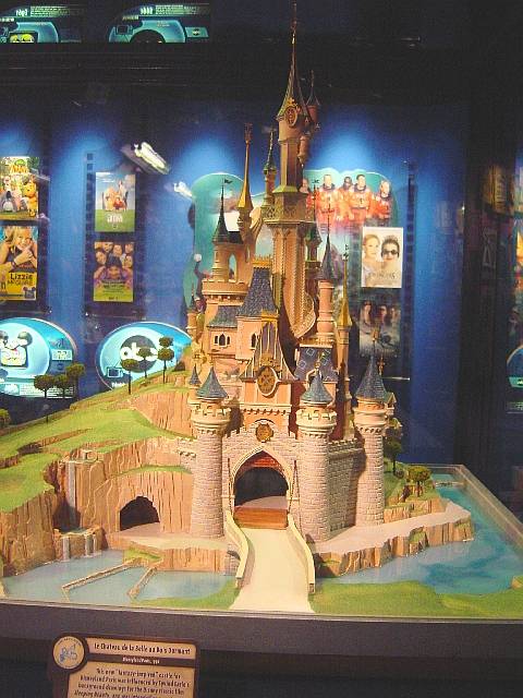 MGMSleepingBeautyCastleDLPCLSUP.jpg