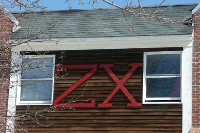 Zeta Chi Sorority, Pettee Brook