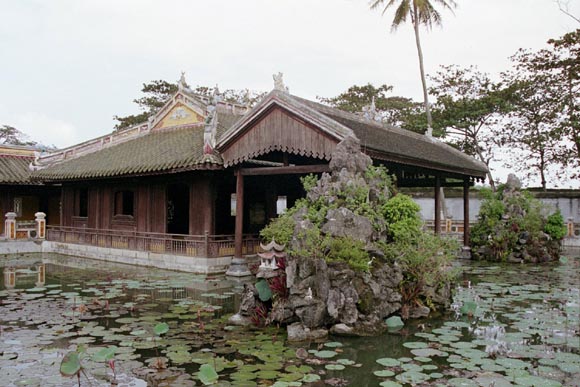 Hue022.jpg