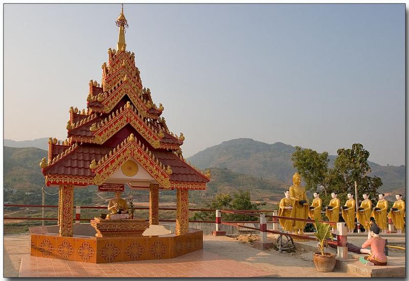 Tachileik Shwedagon Pagoda