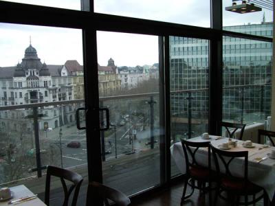 Hotel Rooftop Diner