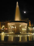 Brunnen Alte Oper.JPG