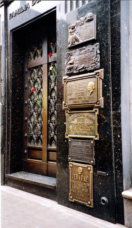 Buenos Aires Cemetario de la Recoleta Evita1.JPG