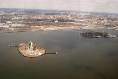 two islands in the Hudson