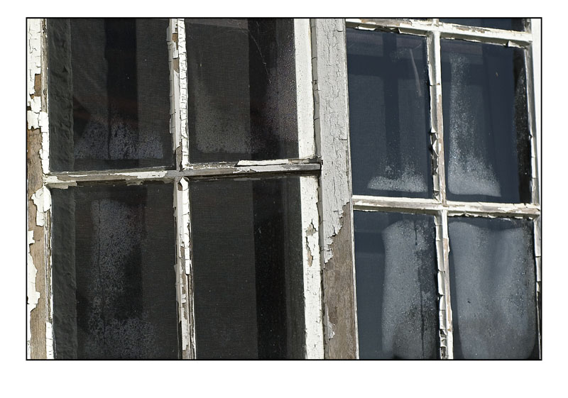 windowhite.jpg