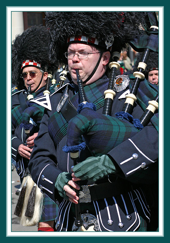 Playing the Bagpipes with Determination
