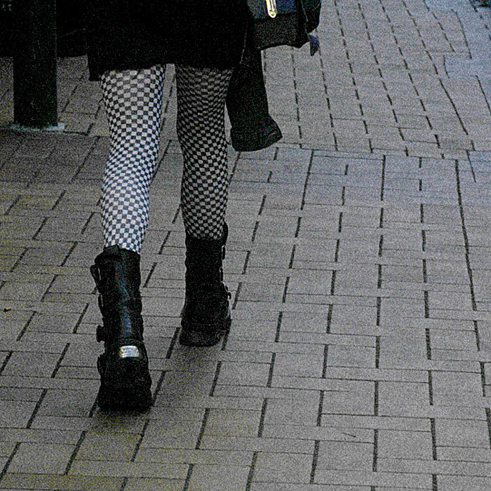 3 Dec 04 - A Clean Pair of Heels