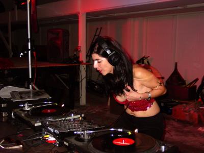DJ Betty Housing.jpg