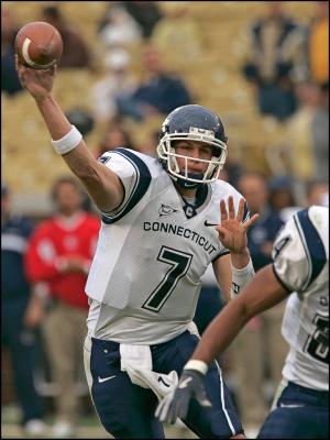 08-Dan Orlovsky throws over the middle against Georgia Tech.jpg