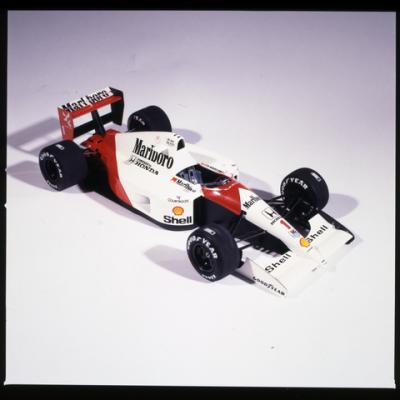 u5/takai/medium/22347062.McLaren_F1_007.jpg