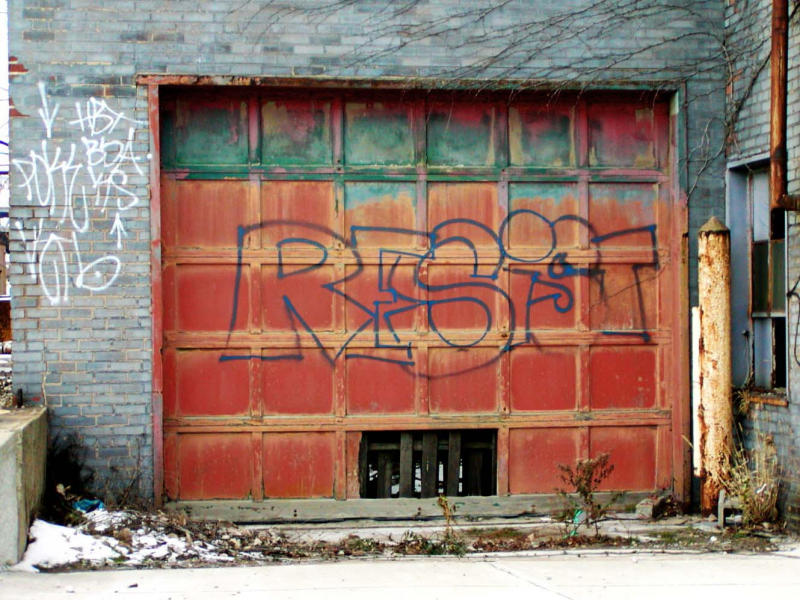 Cuyahoga Riverbank Graffiti / Erie Railroad Wall 