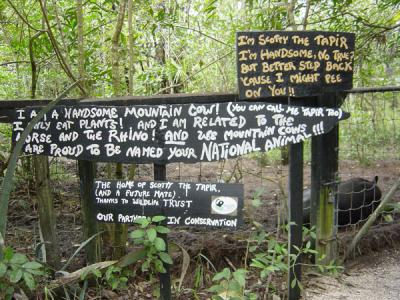 Fun handpainted signs at the Belize Zoo