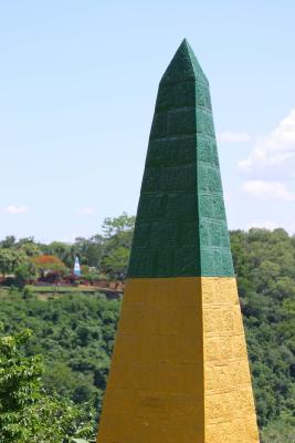 Brasil Marker (3 Frontiers) - see 3 countries from 1 spot