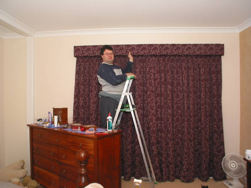 installing master pelmet