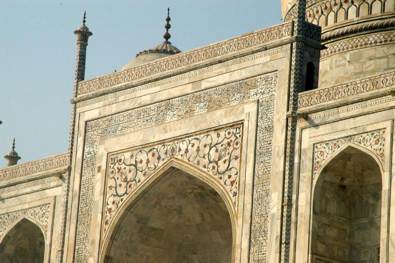 East face of the Taj Mahal closeup