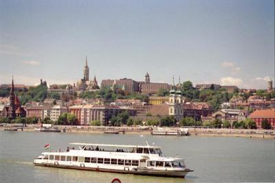 u6/bmcmorrow/medium/35335966.budapest140021copy.jpg