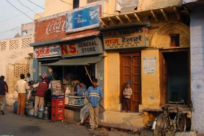 Morning in Taj Ganj