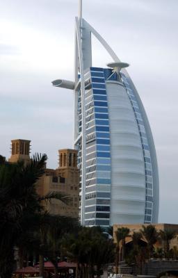 u6/bmcmorrow/medium/37685425.dubaidec004.jpg