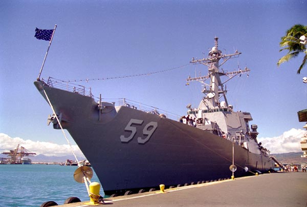 USS Russell (DDG 59), Honolulu
