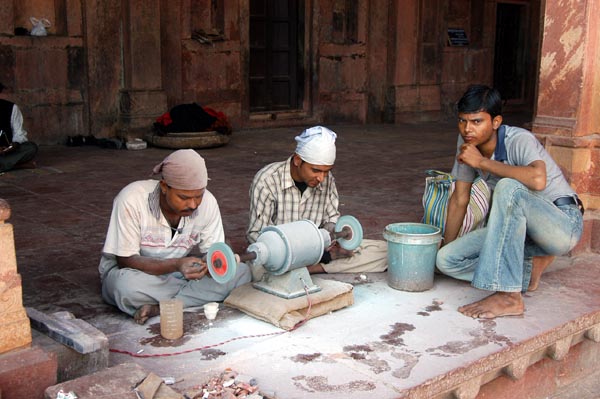 Stone craftsmen, Juma Masjid, Fatehpur-Sikri