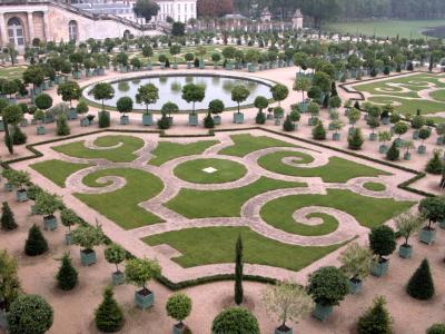 St.-Cloud, St.-Germain-en-Laye, and Versailles, 2004