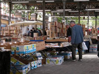 Used book market