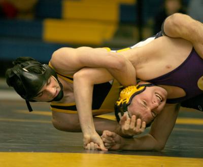 04 Bolts Wrestling